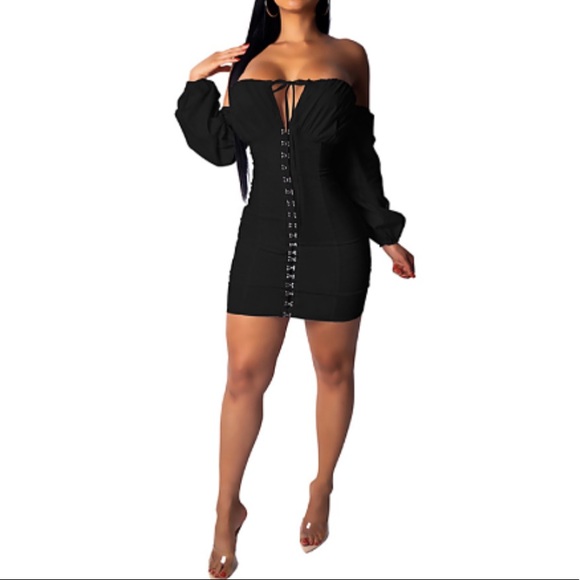 Black Dress redadmiralcollection.com - Picture 1 of 2